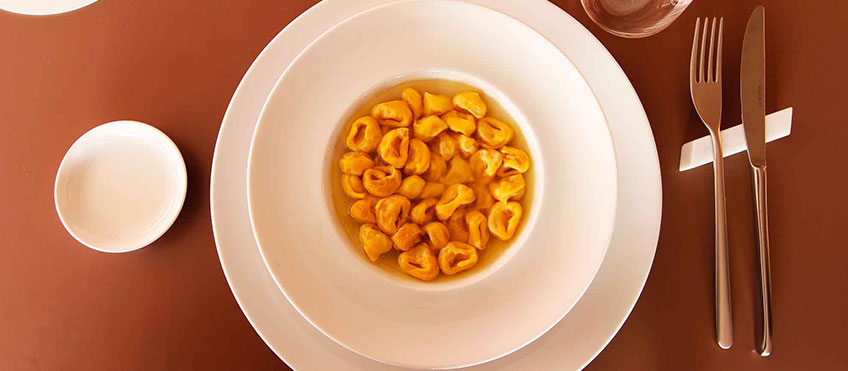 Tortellini tradizionali in brodo di cappone