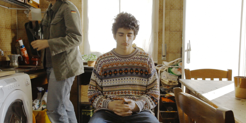 Family Affair, Zimmerfrei