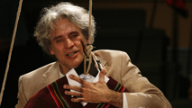 Cesar Brie in <em>Albero senza ombra</em>