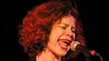 La cantante Sarah Jane Morris