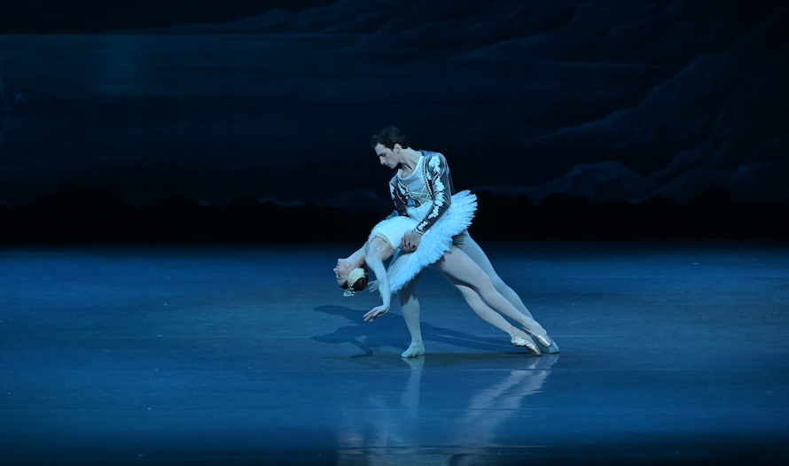 Balletto Dell'Opera Di Tbilisi Ne Il Lago Dei Cigni Di Marius Petipa E Lev Ivanov (4)